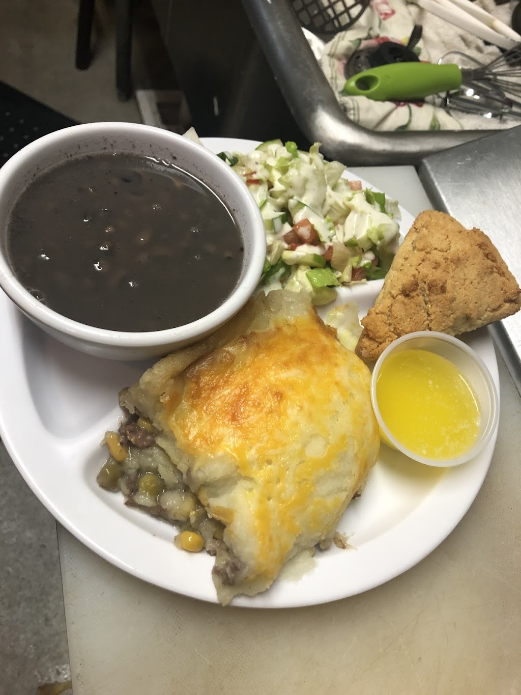 Vics Sports Bar & Grill | meal takeaway | 2727 Joan Ave, Panama City Beach, FL 32408, USA | 2057061519 OR +1 205-706-1519