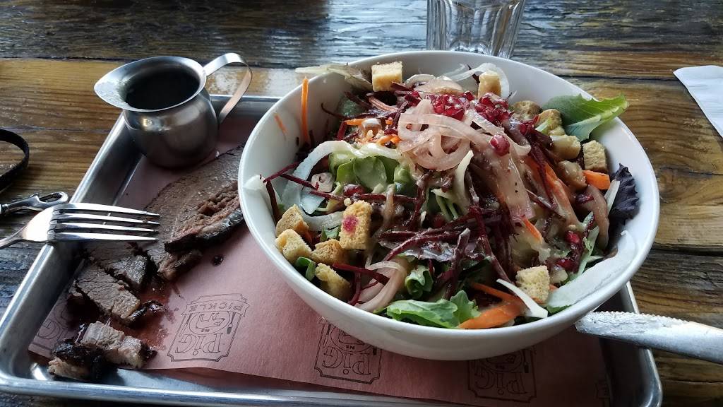 Pig In A Pickle | restaurant | 341 Corte Madera Town Center, Corte Madera, CA 94925, USA | 4158913265 OR +1 415-891-3265