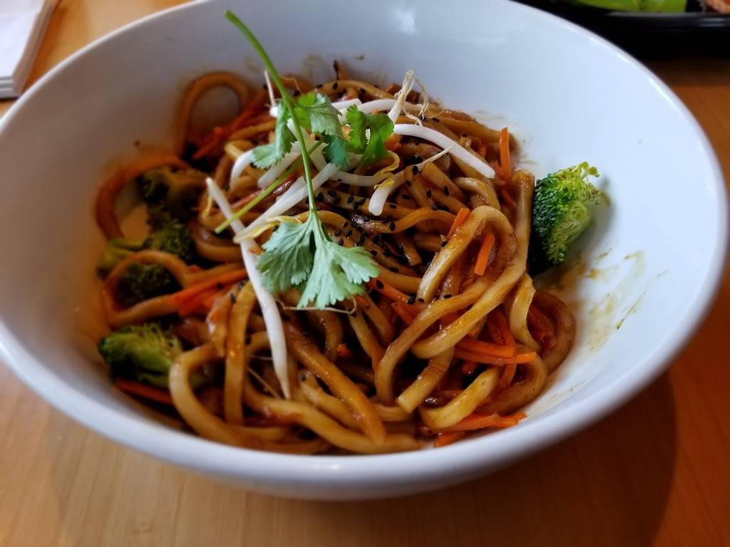 Noodles and Company | restaurant | 706 Roosevelt Rd, Glen Ellyn, IL 60137, USA | 6307900964 OR +1 630-790-0964