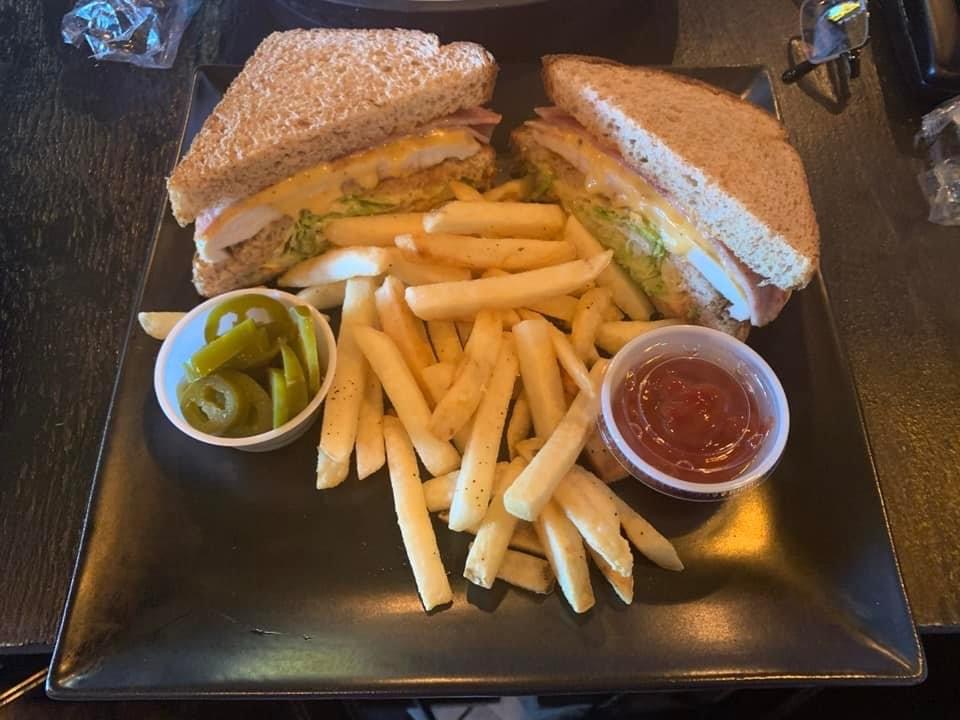 Cheers Restaurant Sports Bar | restaurant | 2307 W Expy 83, Weslaco, TX 78596, USA | 9568771717 OR +1 956-877-1717