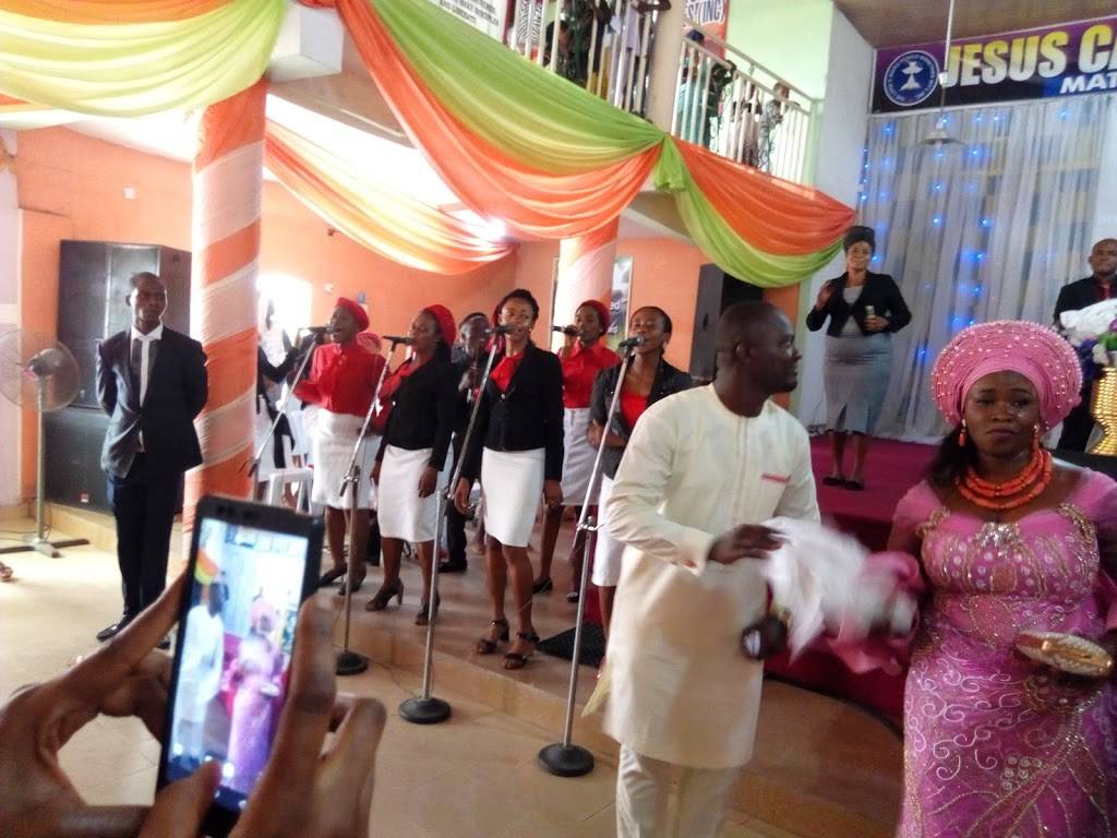 Lucky Wok | restaurant | 5910 Middlebelt Rd, Garden City, MI 48135, USA | 7342619988 OR +1 734-261-9988