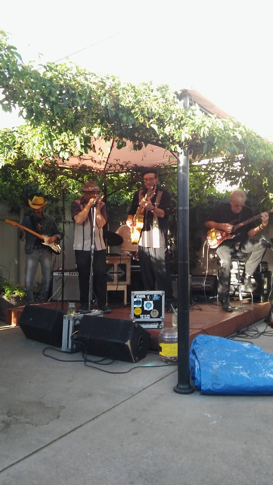 The Glenn Bar & Grill | restaurant | 11140 Irma Dr, Northglenn, CO 80233, USA | 3032551400 OR +1 303-255-1400