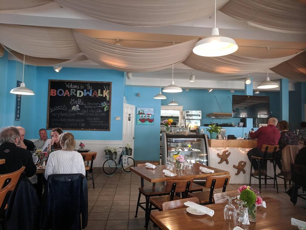 The Boardwalk Grille | restaurant | 5 Temple Ave, Old Orchard Beach, ME 04064, USA | 2079348100 OR +1 207-934-8100