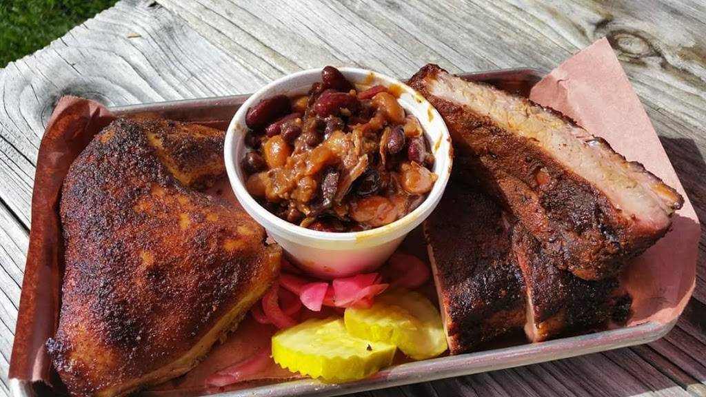 Woodpile BBQ Shack | restaurant | 303 S Main St, Clawson, MI 48017, USA | 2485658149 OR +1 248-565-8149