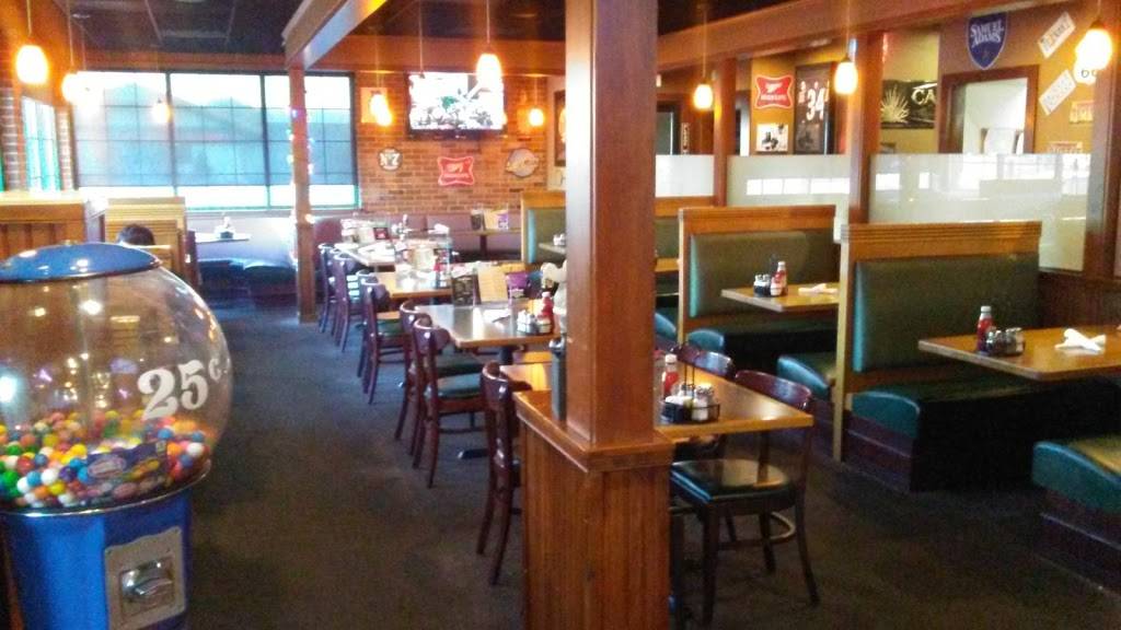 Gelsosomos Pizzeria and Pub | restaurant | 9318 Indianapolis Blvd, Highland, IN 46322, USA | 2199249300 OR +1 219-924-9300