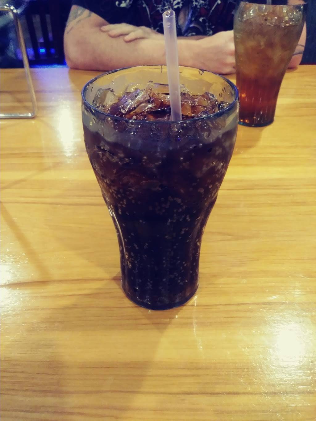 Woodys Pizza | restaurant | 849 Volunteer Dr, Paris, TN 38242, USA | 7316412222 OR +1 731-641-2222