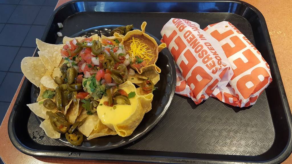 Taco Bueno | restaurant | 609 White Hills Dr, Rockwall, TX 75087, USA | 9727724314 OR +1 972-772-4314