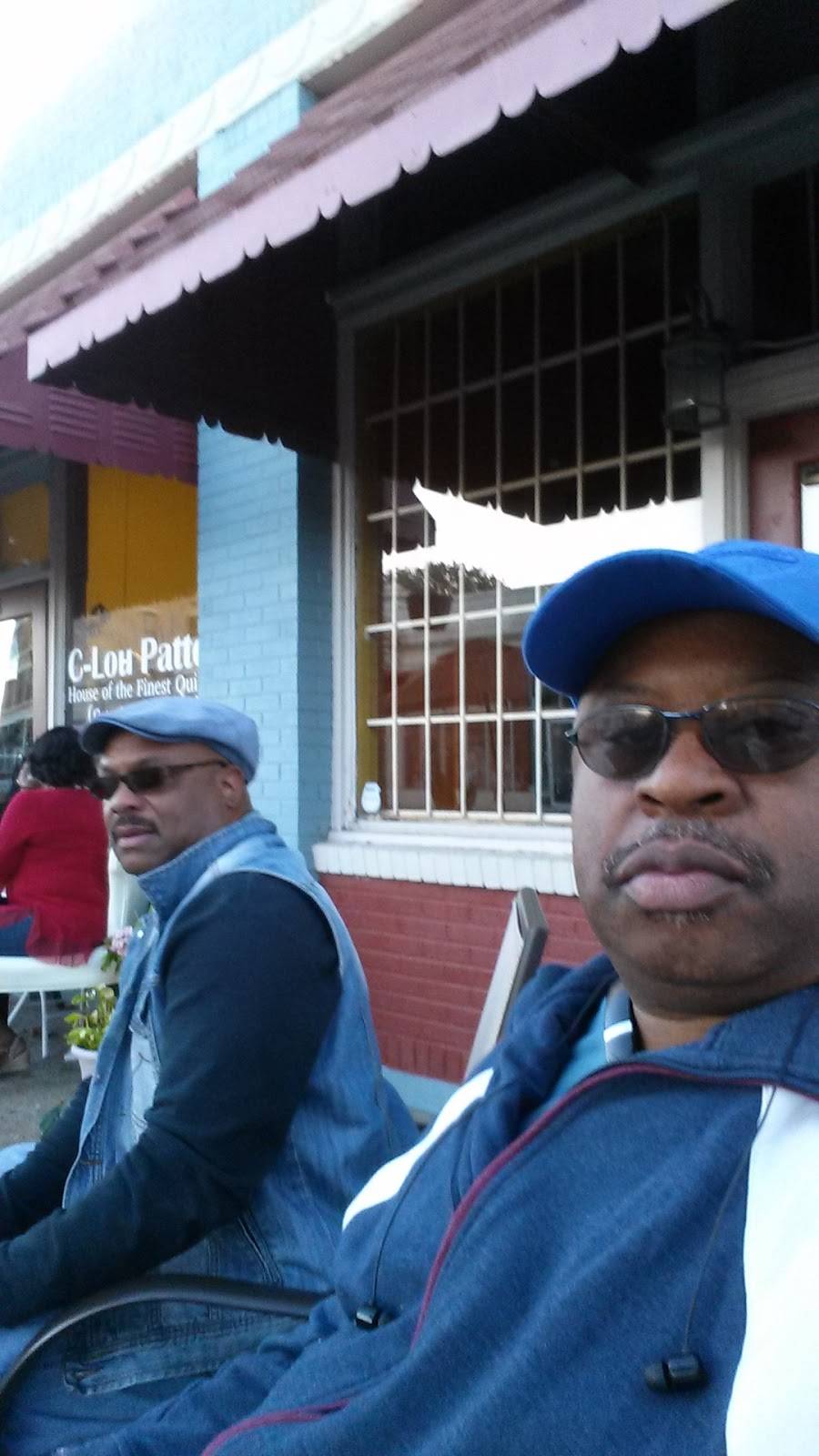 C-Lou Pattons House | restaurant | 648 Marshall Ave, Memphis, TN 38103, USA | 9015468539 OR +1 901-546-8539