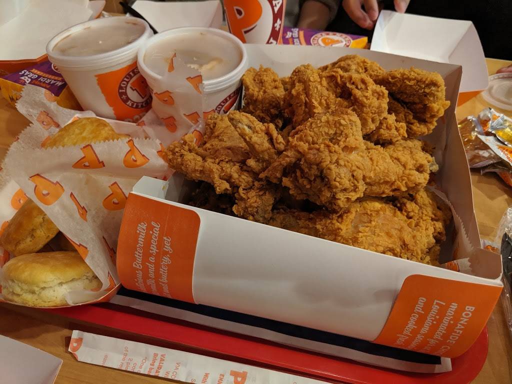 Popeyes Louisiana Kitchen | restaurant | 4324 W Saginaw Hwy, Lansing, MI 48917, USA | 5177963153 OR +1 517-796-3153