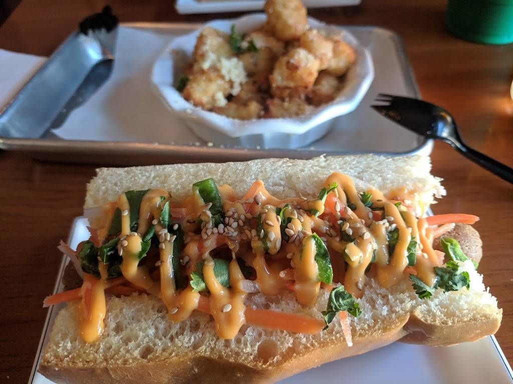 BierBrats | restaurant | 325 S Borchard Dr, Ventura, CA 93003, USA | 8056283912 OR +1 805-628-3912