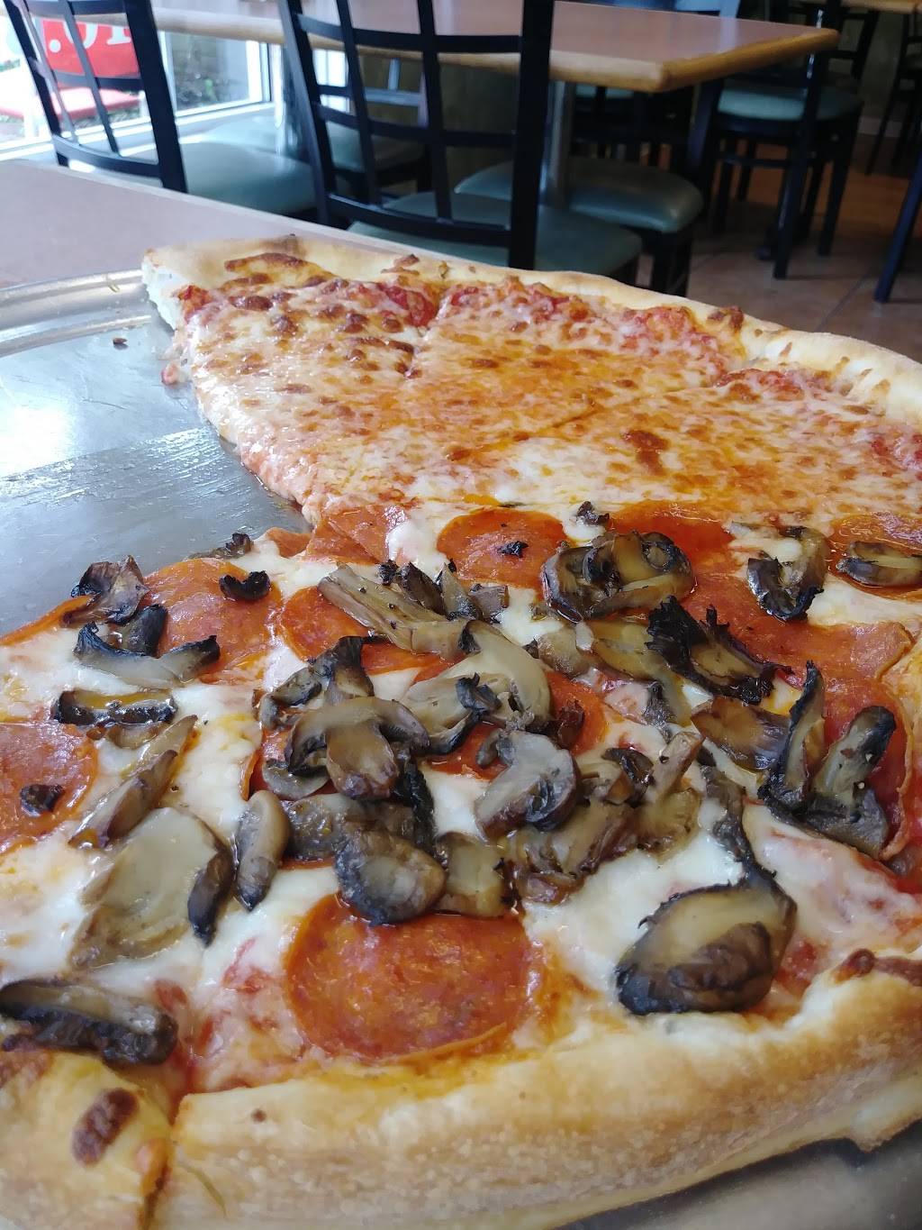 Queenstown Pizzeria | restaurant | 7104 Main St, Queenstown, MD 21658, USA | 4108274221 OR +1 410-827-4221