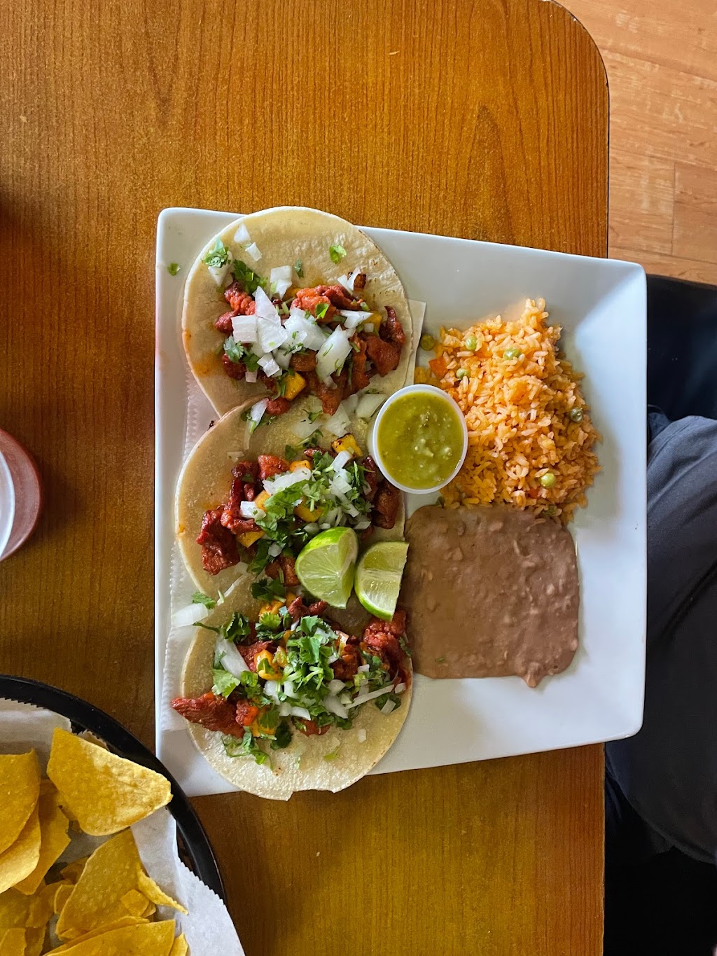 Don Lucios Bar and Grill | restaurant | 4615 US-80, Haughton, LA 71037, USA | 3186153095 OR +1 318-615-3095