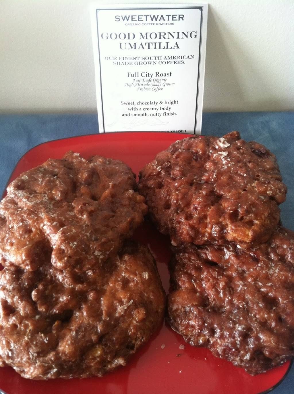 Central Avenue Treats | meal takeaway | 84 N Central Ave, Umatilla, FL 32784, USA | 3527712626 OR +1 352-771-2626