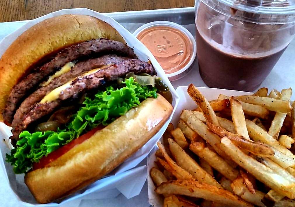 The Stand Burgers | restaurant | 3538 E Indian School Rd, Phoenix, AZ 85018, USA | 6023145259 OR +1 602-314-5259