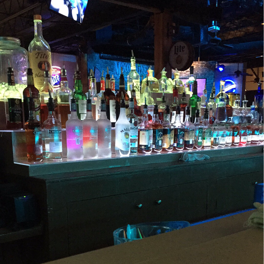 Tornado Alley Pub and Grill | night club | 359 Lake Park Rd, Lewisville, TX 75057, USA | 9722212600 OR +1 972-221-2600