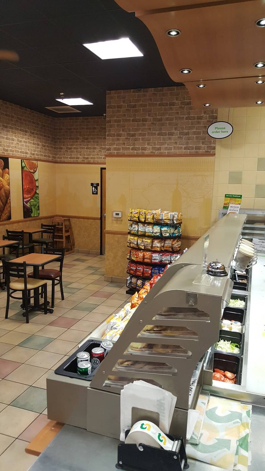 Subway | restaurant | Sahara Square, 2595 S Maryland Pkwy Suite 101, Las Vegas, NV 89109, USA | 7024635073 OR +1 702-463-5073