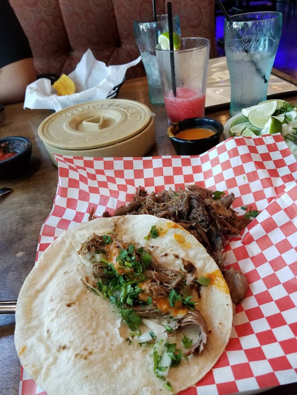 Agave Grill & Cantina | restaurant | 1935 Galindo St, Concord, CA 94520, USA | 9256765252 OR +1 925-676-5252