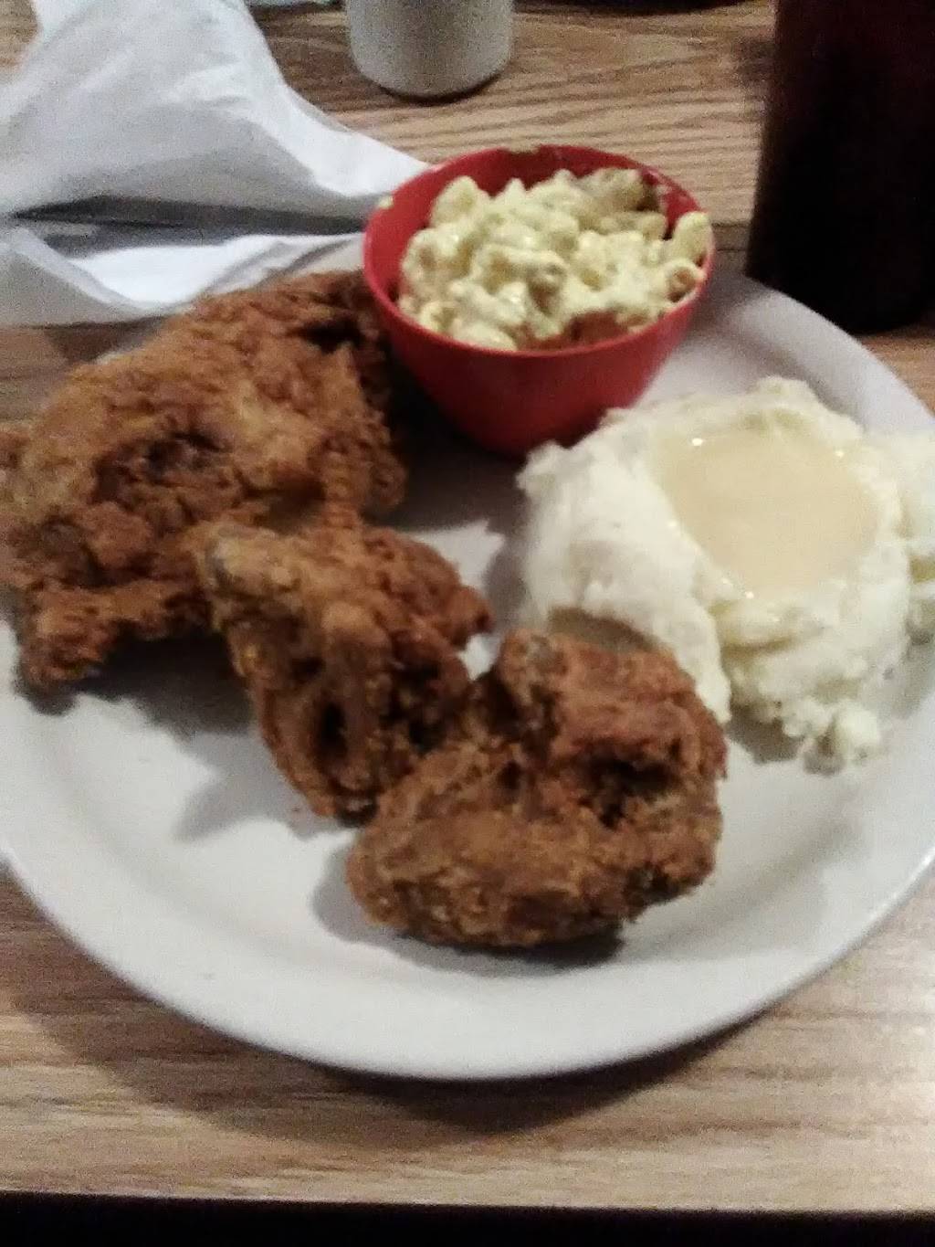 Dodsons On Broadway | restaurant | 313 W Broadway St, New Lexington, OH 43764, USA | 7403421100 OR +1 740-342-1100