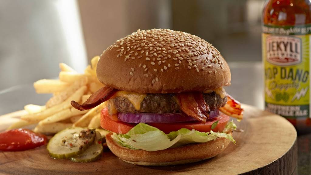 19 North | restaurant | 5750 Windward Pkwy, Alpharetta, GA 30005, USA | 7707549600 OR +1 770-754-9600