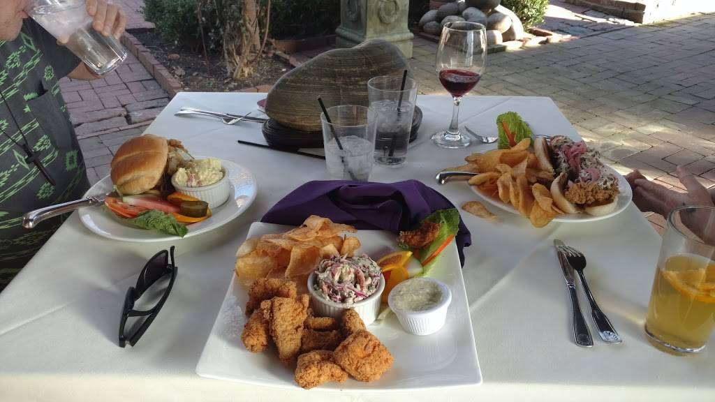 Vivilore | restaurant | 10815 E Winner Rd, Independence, MO 64052, USA | 8168362222 OR +1 816-836-2222