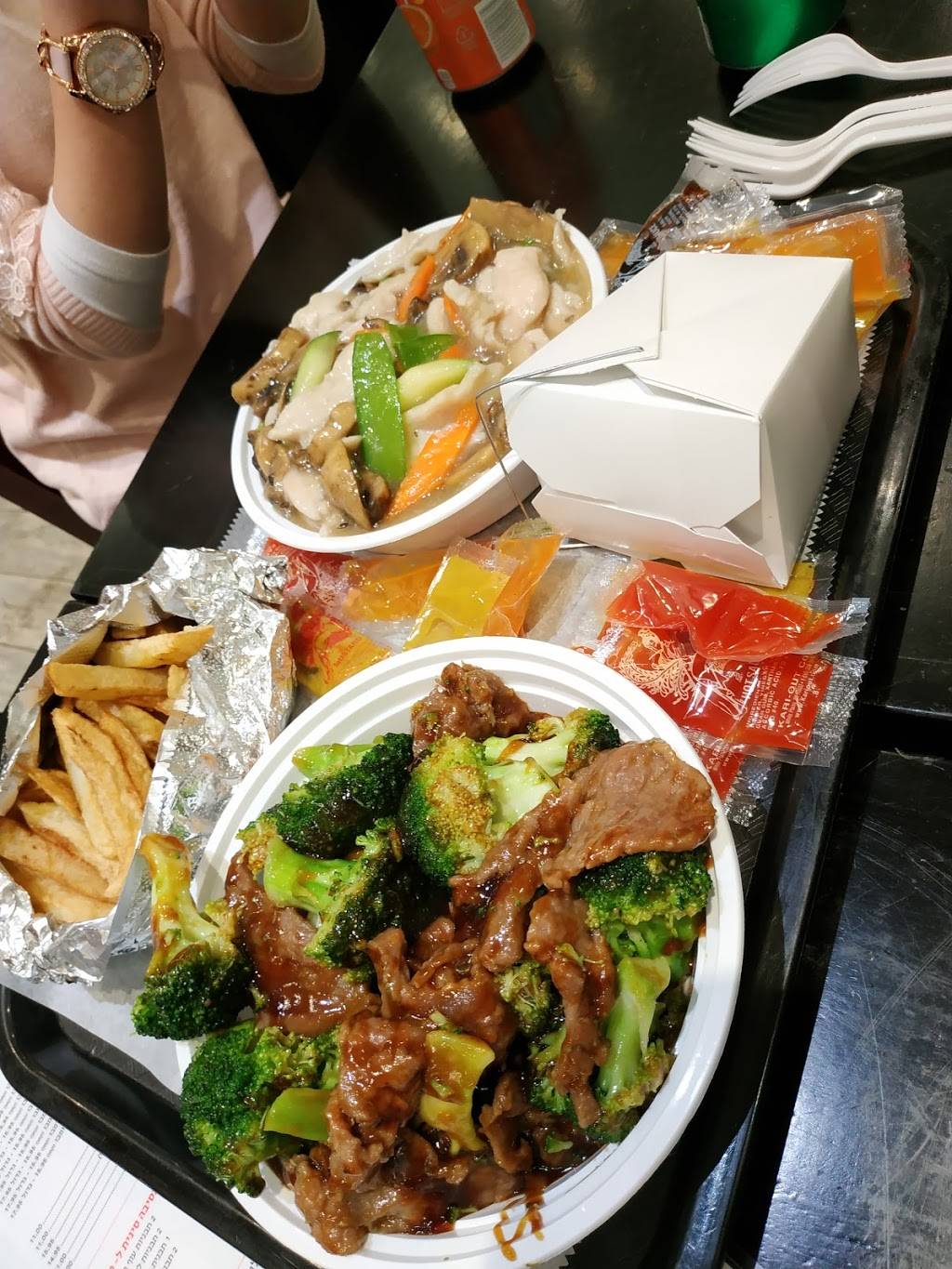 Prime Avenue | meal takeaway | 377 Kingston Ave, Brooklyn, NY 11213, USA | 7185766665 OR +1 718-576-6665