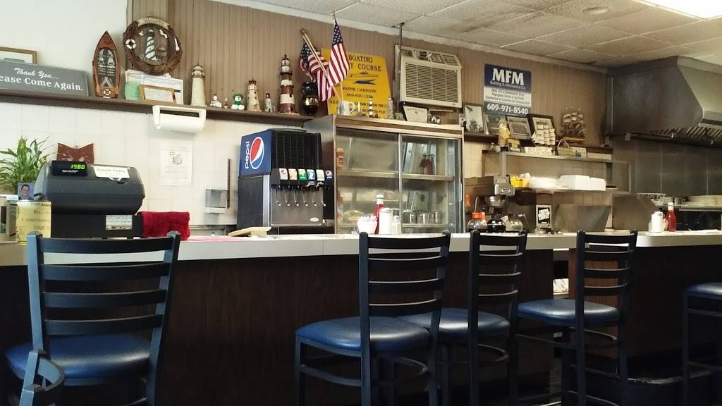 Lacey Diner | restaurant | 530 Lacey Rd, Forked River, NJ 08731, USA | 6096935565 OR +1 609-693-5565