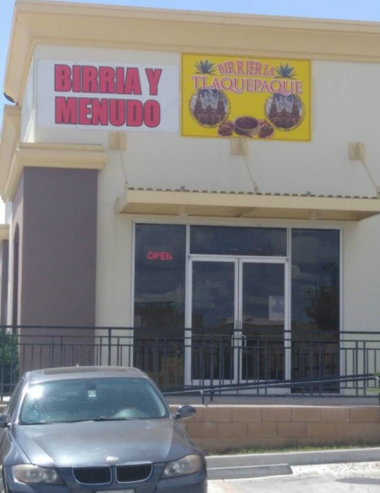 Birrieria Tlaquepaque In Hesperia Ca | restaurant | 2174, 11850 Hesperia Rd, Hesperia, CA 92345, USA | 7609835055 OR +1 760-983-5055