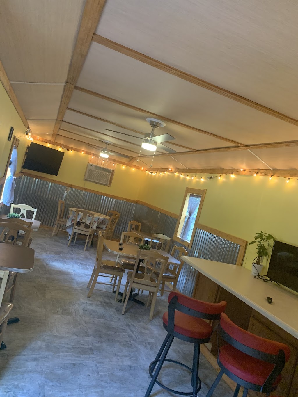 503 Cafe | restaurant | 1317 MS-503, Vossburg, MS 39366, USA | 6017272526 OR +1 601-727-2526