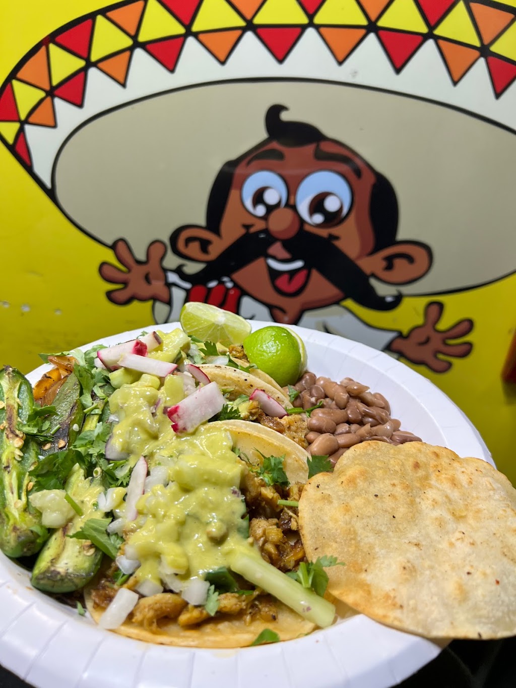 Los Compadres | restaurant | 221 N Wilson Way, Stockton, CA 95205, USA | 2092981093 OR +1 209-298-1093