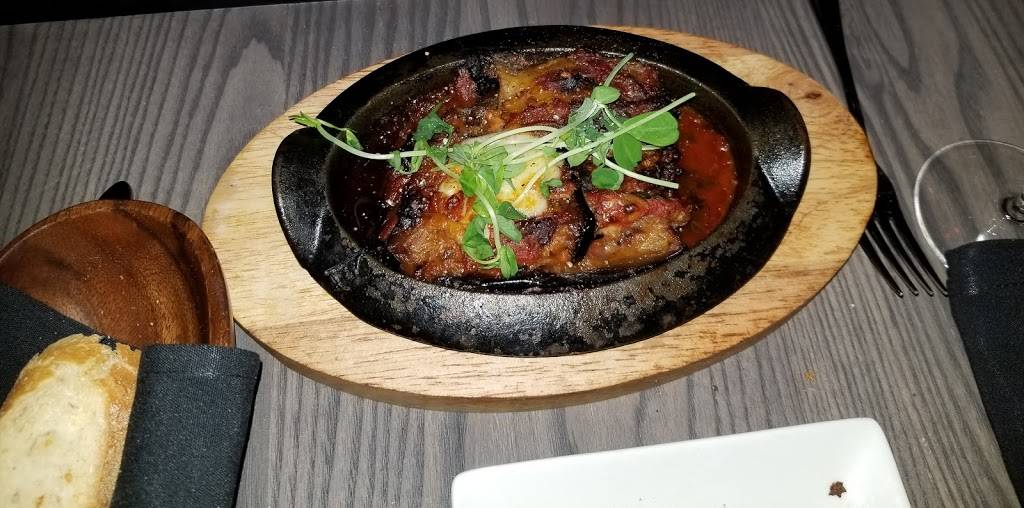 La Vecchia Restaurant Lakeshore | restaurant | 90 Marine Parade Dr, Etobicoke, ON M8V 4G1, Canada | 4162515999 OR +1 416-251-5999