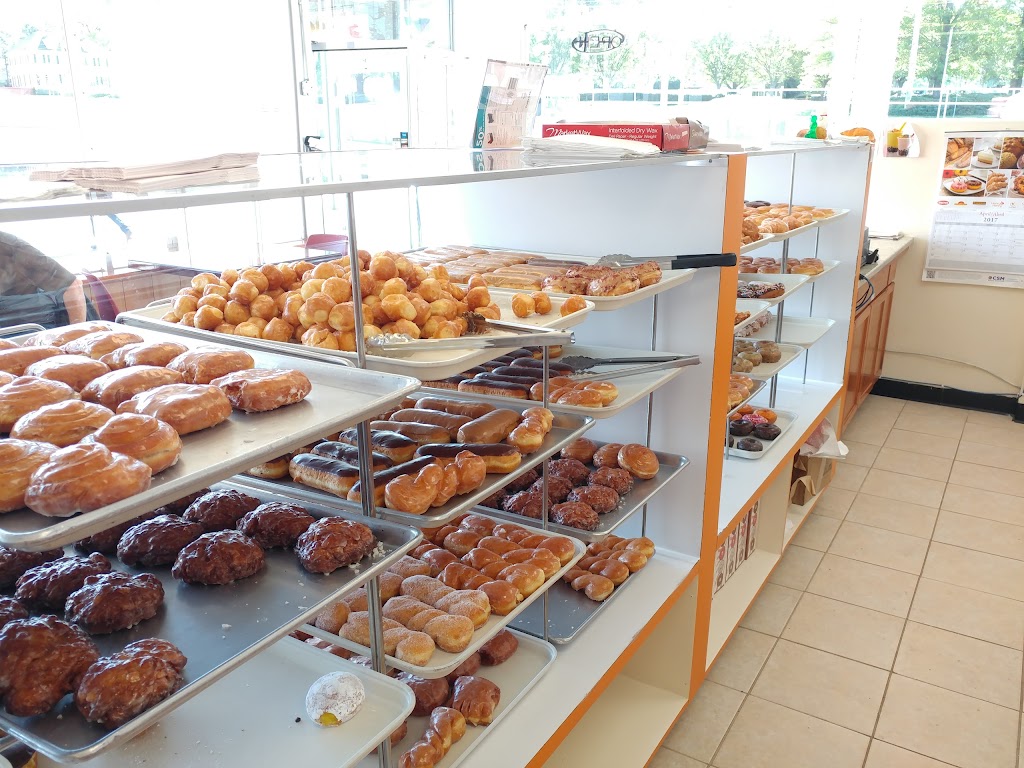 Rays Donuts | cafe | 257 Scenic Hwy S, Lawrenceville, GA 30046, USA | 6783731474 OR +1 678-373-1474