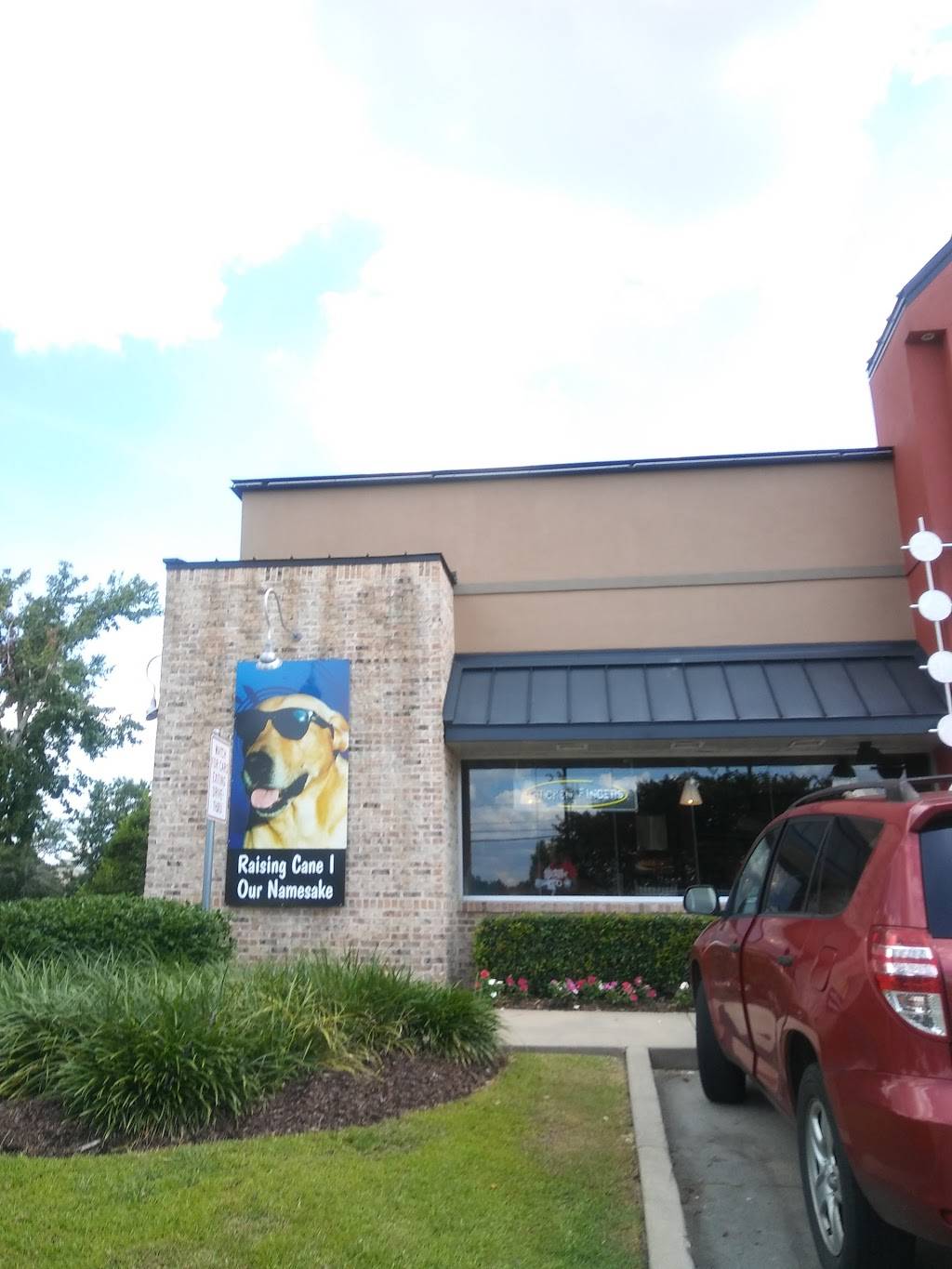 Raising Canes Chicken Fingers | meal takeaway | 202 E Layfair Dr, Flowood, MS 39232, USA | 6019339713 OR +1 601-933-9713