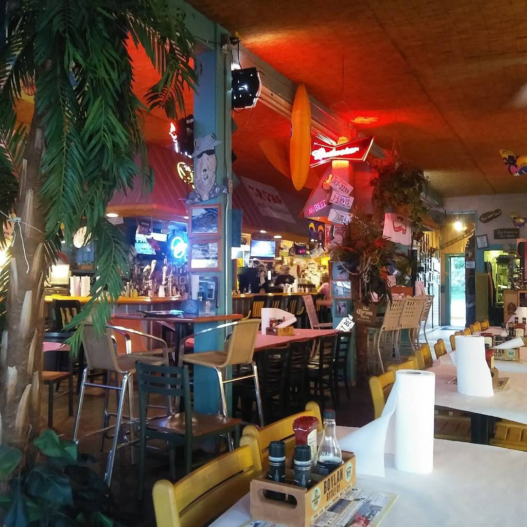 3 Bananas | restaurant | 11 S Lake St, Crescent City, FL 32112, USA | 3866982861 OR +1 386-698-2861