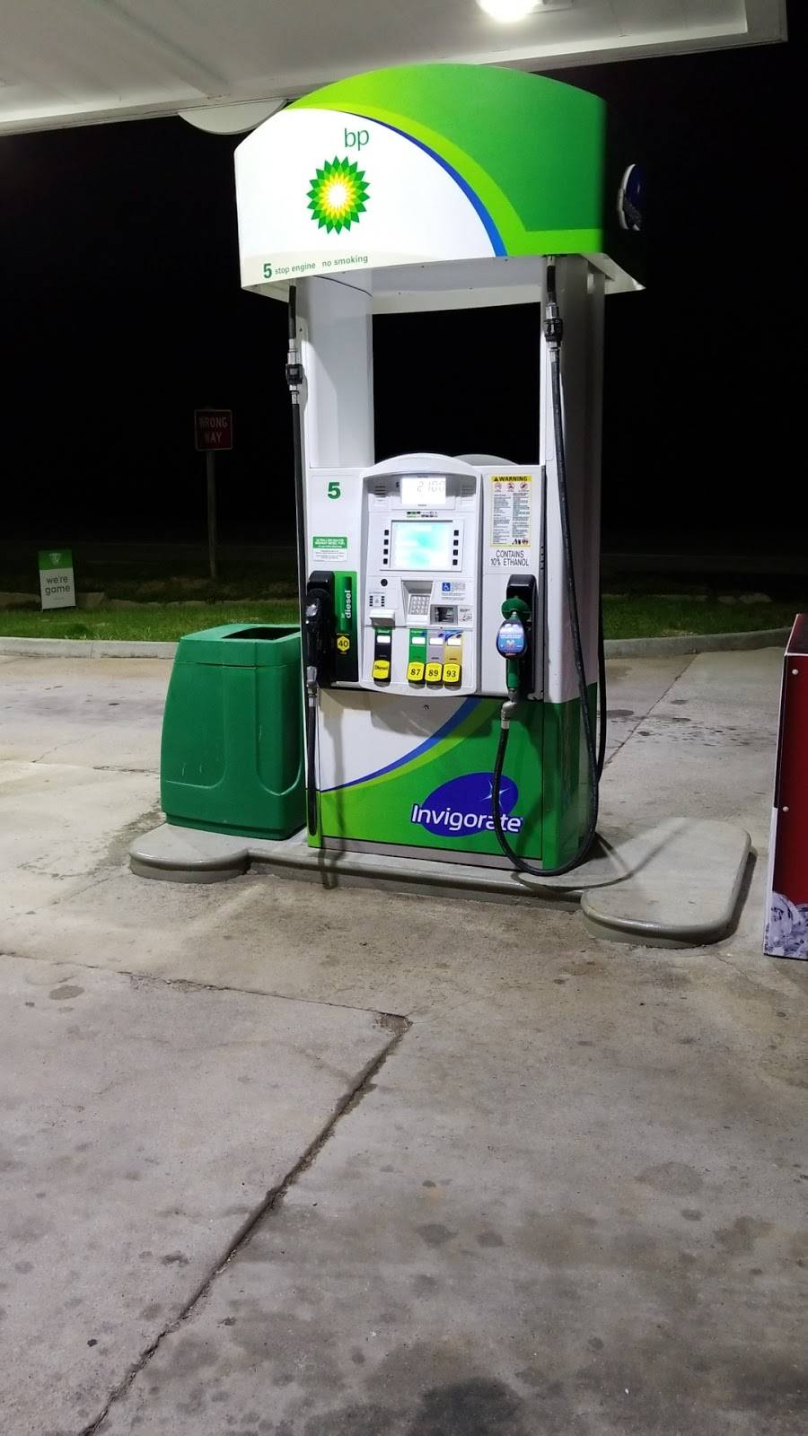 Village Store | restaurant | 22076 US-29, Chatham, VA 24531, USA | 4346563343 OR +1 434-656-3343