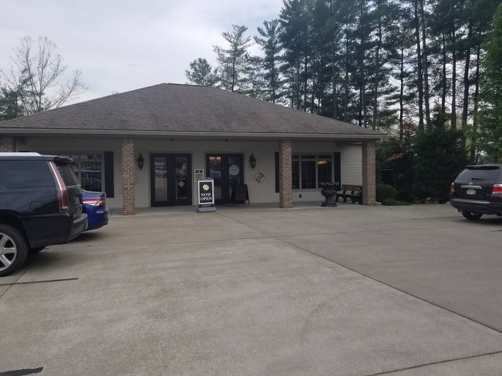 CJs Italian Kitchen | restaurant | 75 Covington Way, Vienna, WV 26105, USA | 3049161852 OR +1 304-916-1852