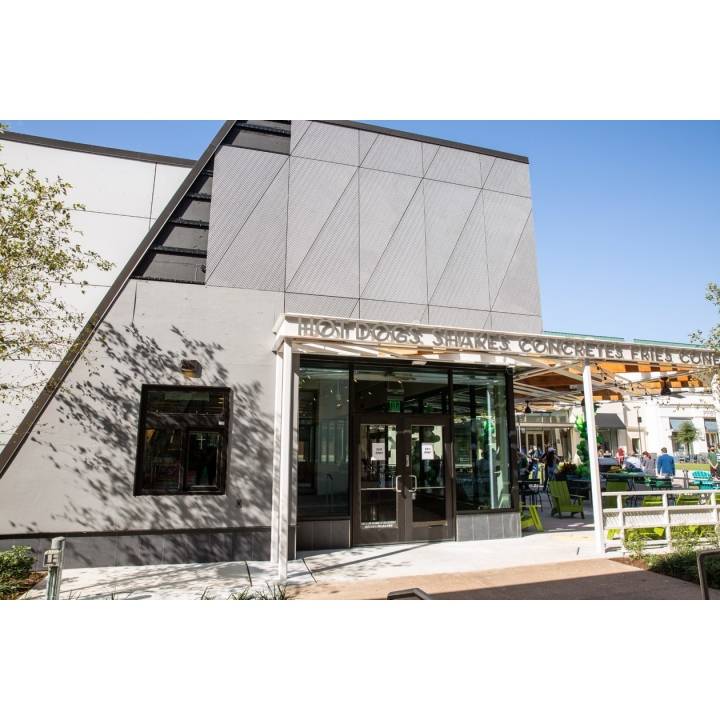 Shake Shack | restaurant | 1201 Lake Woodlands Dr Suite 3034, The Woodlands, TX 77380, USA | 3462204309 OR +1 346-220-4309