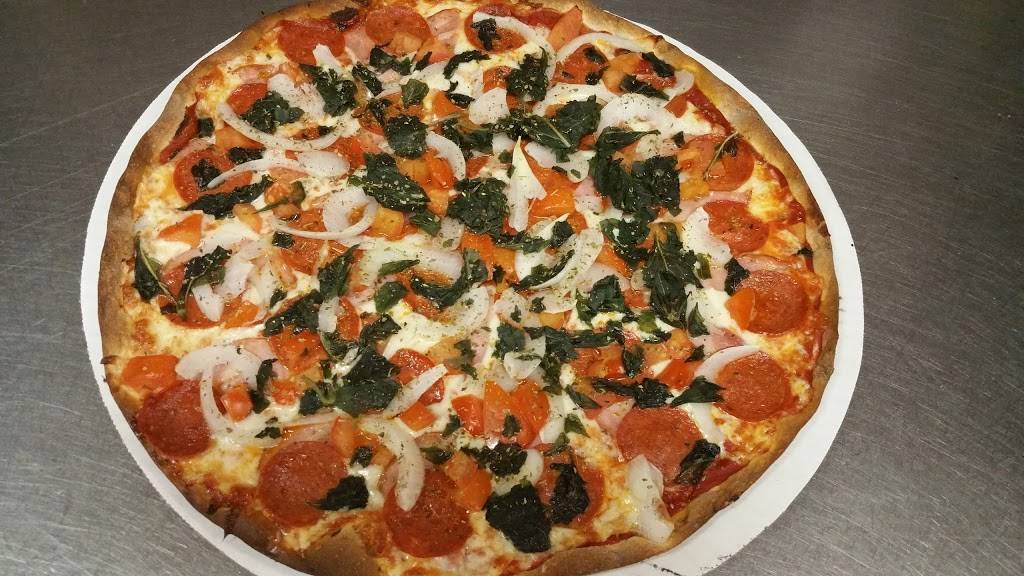 Bernies Pizzeria | restaurant | 1238 Lathrop Ave, Racine, WI 53405, USA | 2626190900 OR +1 262-619-0900