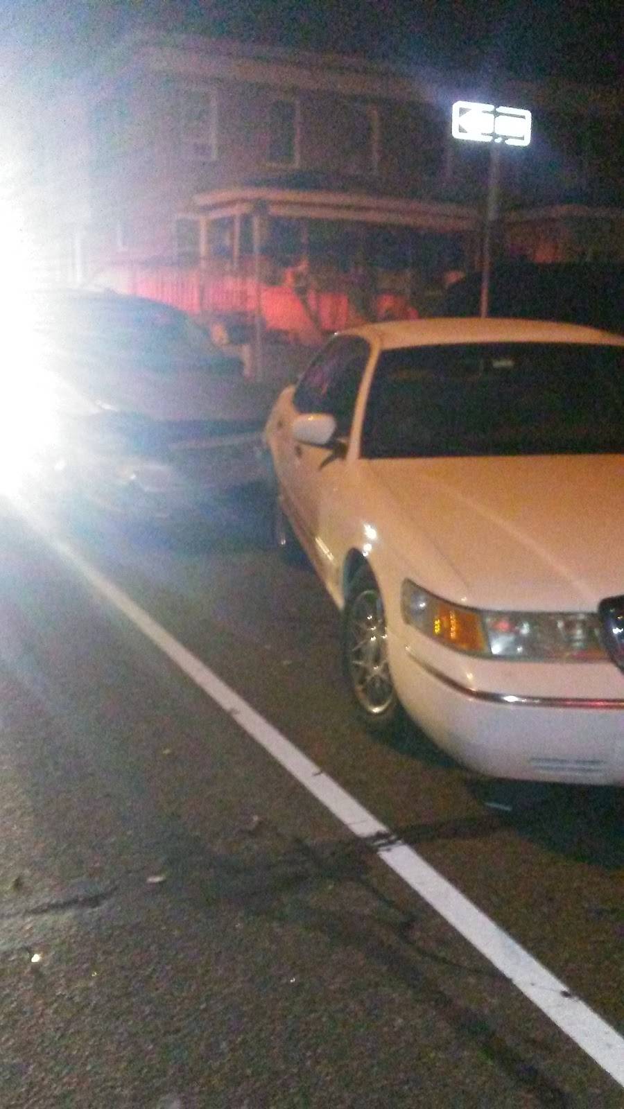 Paganos Steaks & Shakes | restaurant | 6300 Torresdale Ave, Philadelphia, PA 19135, USA | 2153326300 OR +1 215-332-6300