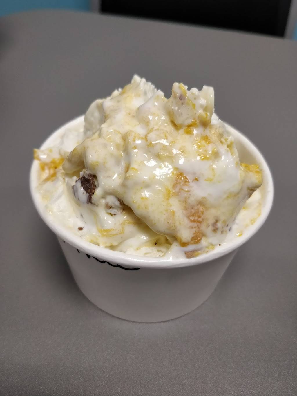 Frozen Nitrogen Ice Cream | cafe | 4498 N Alafaya Trail #330, Orlando, FL 32826, USA | 4072866821 OR +1 407-286-6821