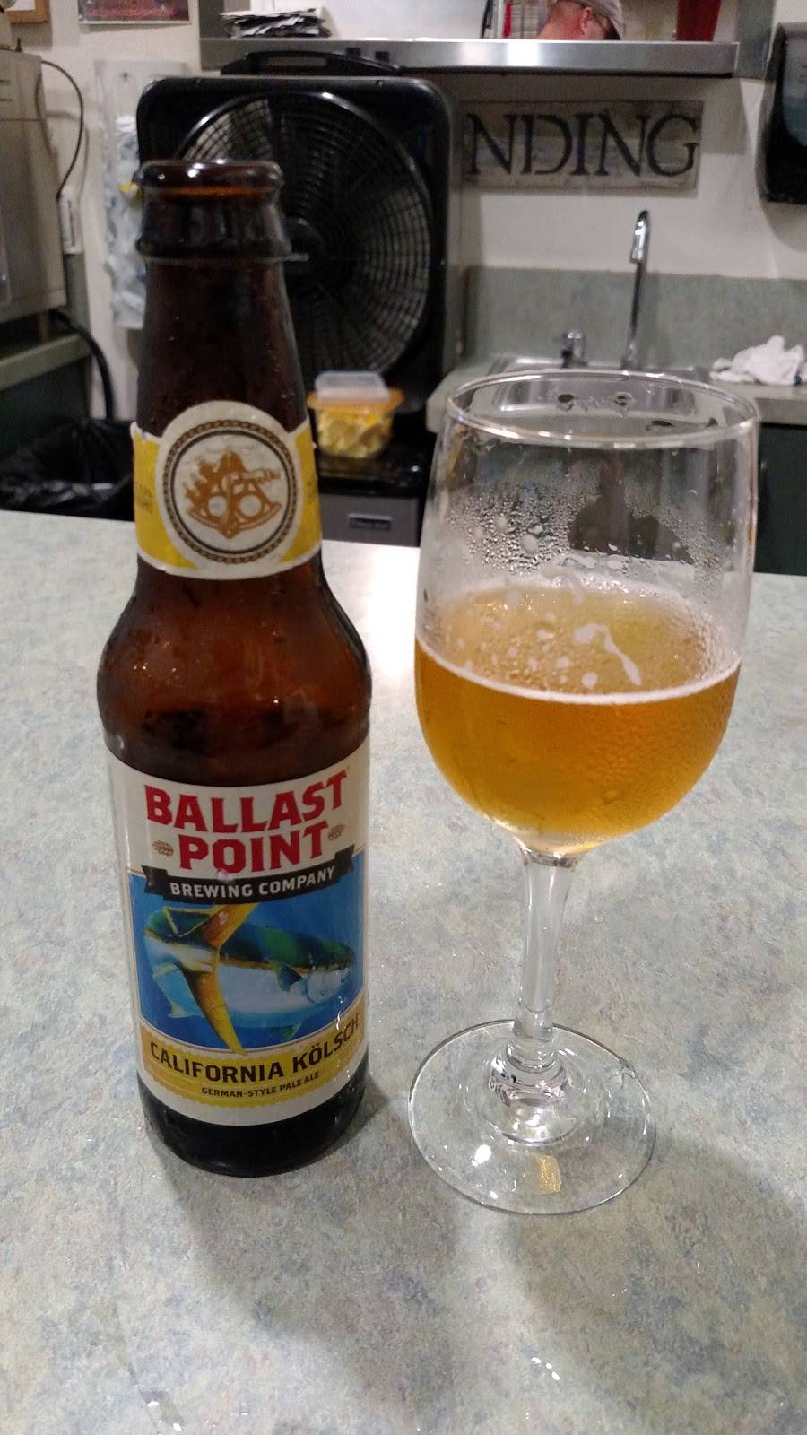 Landing Grille | restaurant | 7811, 1717 Quivira Rd, San Diego, CA 92109, USA | 6192223317 OR +1 619-222-3317