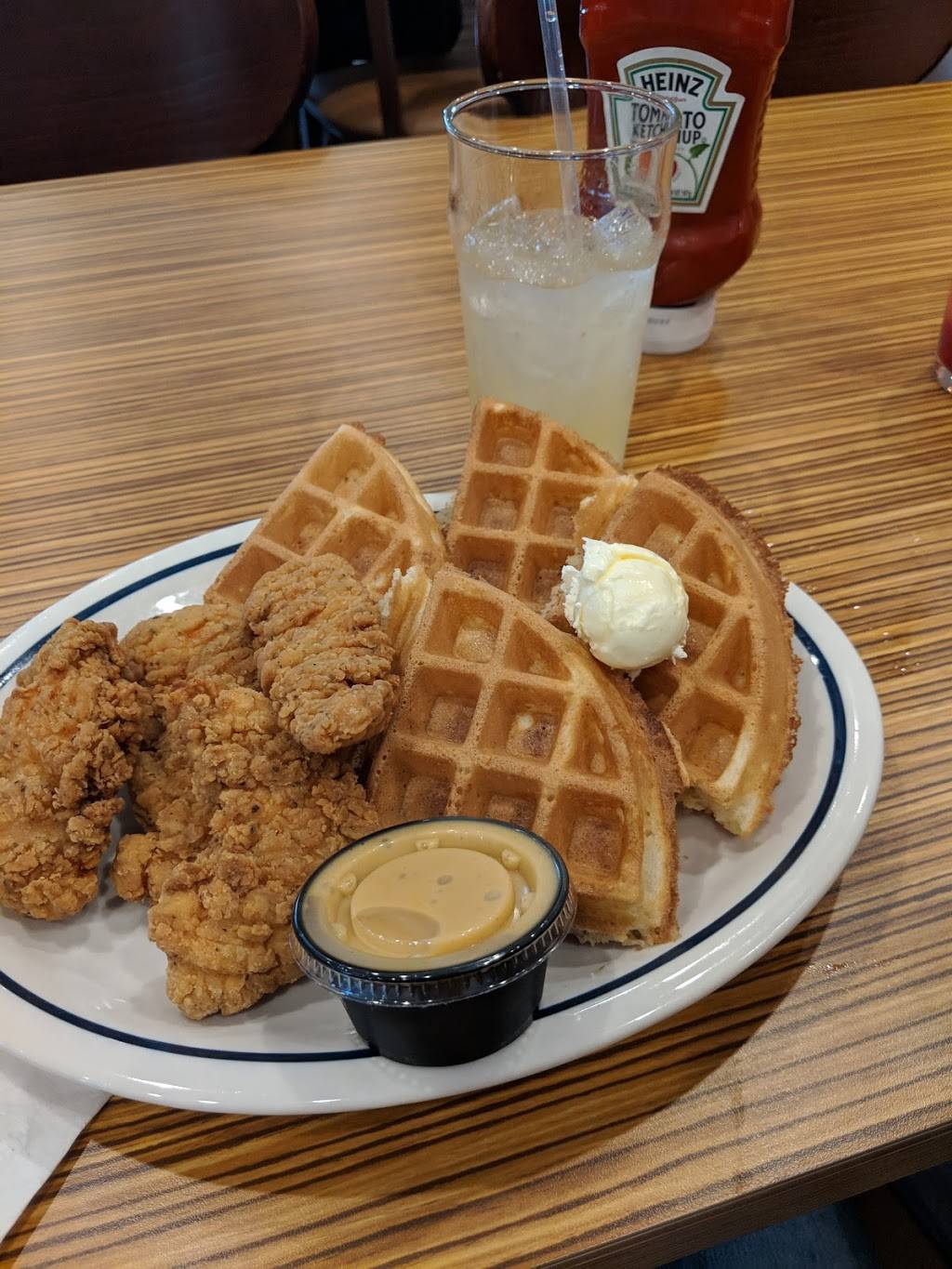 IHOP | restaurant | 7317 Gaston Ave, Dallas, TX 75214, USA | 9725205449 OR +1 972-520-5449