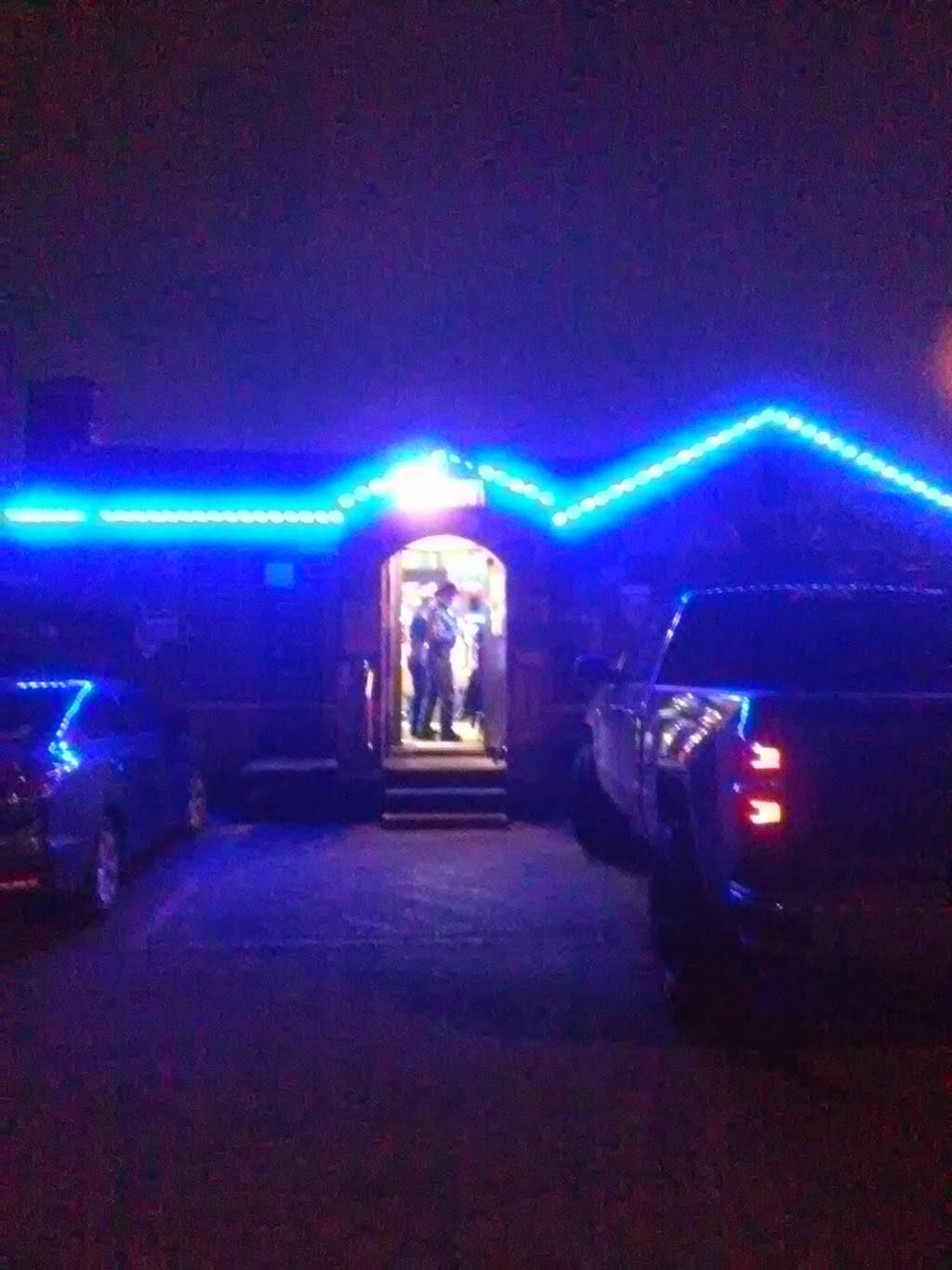 Tricias Rock House | restaurant | 5137 Azle Ave, Fort Worth, TX 76114, USA | 8177409799 OR +1 817-740-9799