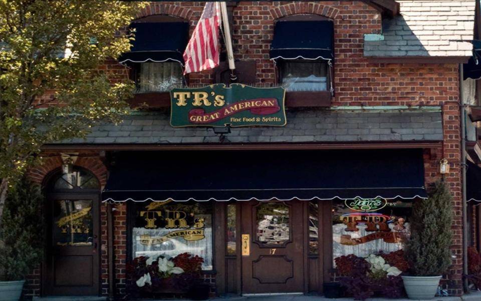 T Rs | restaurant | 17 Hillside Avenue, Williston Park, NY 11596, USA | 5162941680 OR +1 516-294-1680