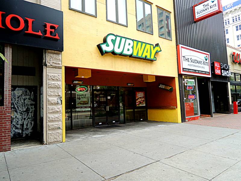 Subway | meal takeaway | 1317 0 Street, Lincoln, NE 68508, USA | 4024768193 OR +1 402-476-8193