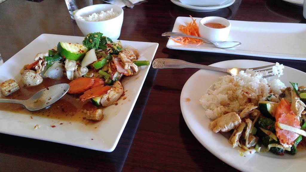 Thai Basil | restaurant | 403 W University Dr #101, Tempe, AZ 85281, USA | 4809689250 OR +1 480-968-9250