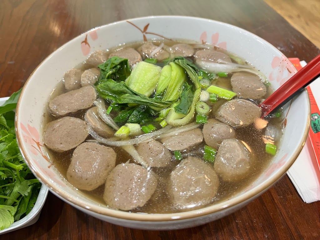 Viet Nom Nom | restaurant | 1715 Murray Ave, Pittsburgh, PA 15217, USA | 4125867200 OR +1 412-586-7200