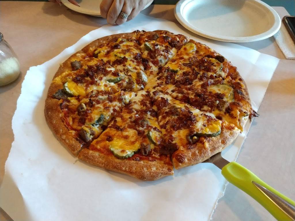 Main Street Pizza | meal delivery | 106 Main St, Star Prairie, WI 54026, USA | 7152487447 OR +1 715-248-7447