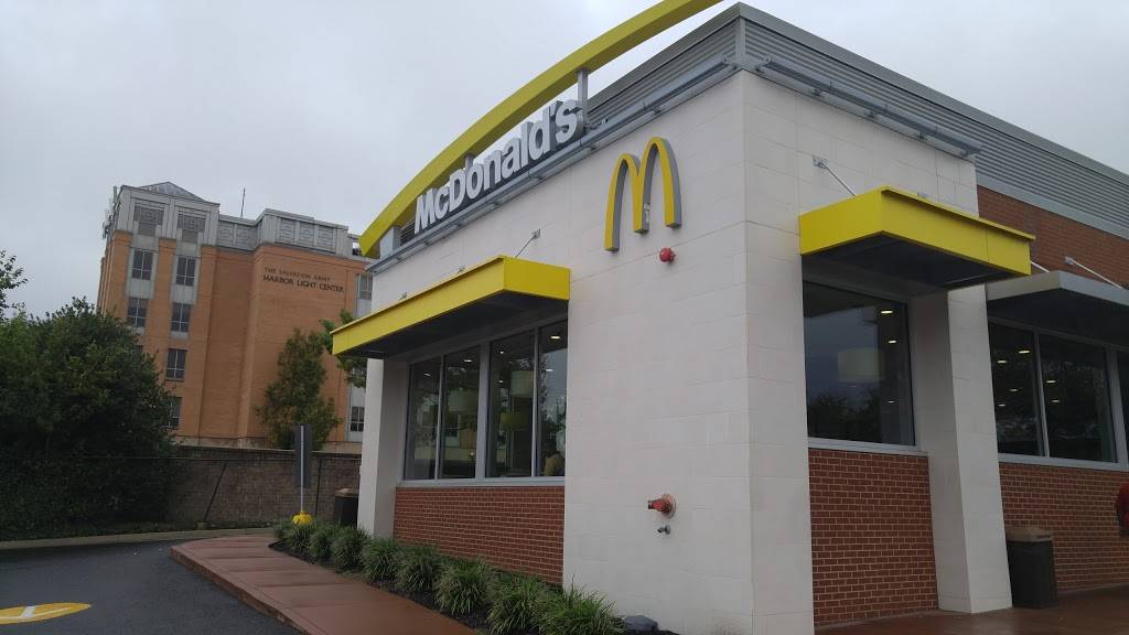 McDonalds | cafe | 2228 New York Ave NE, Washington, DC 20002, USA | 2025262835 OR +1 202-526-2835