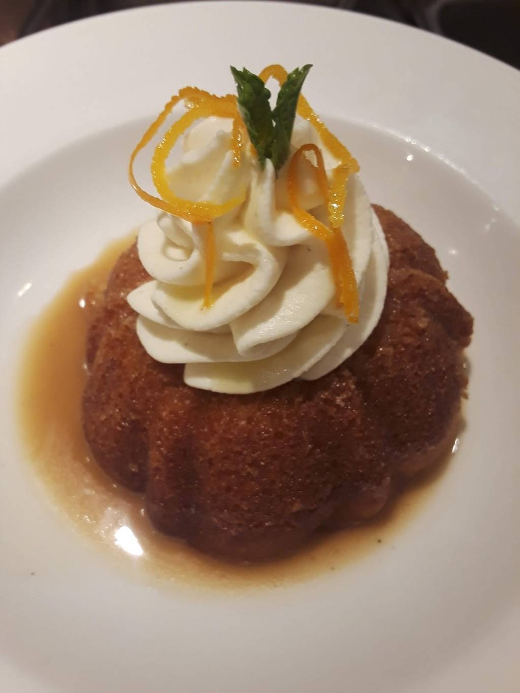 Montlake Cut | restaurant | 8220 Westchester Dr b, Dallas, TX 75225, USA | 2147398220 OR +1 214-739-8220