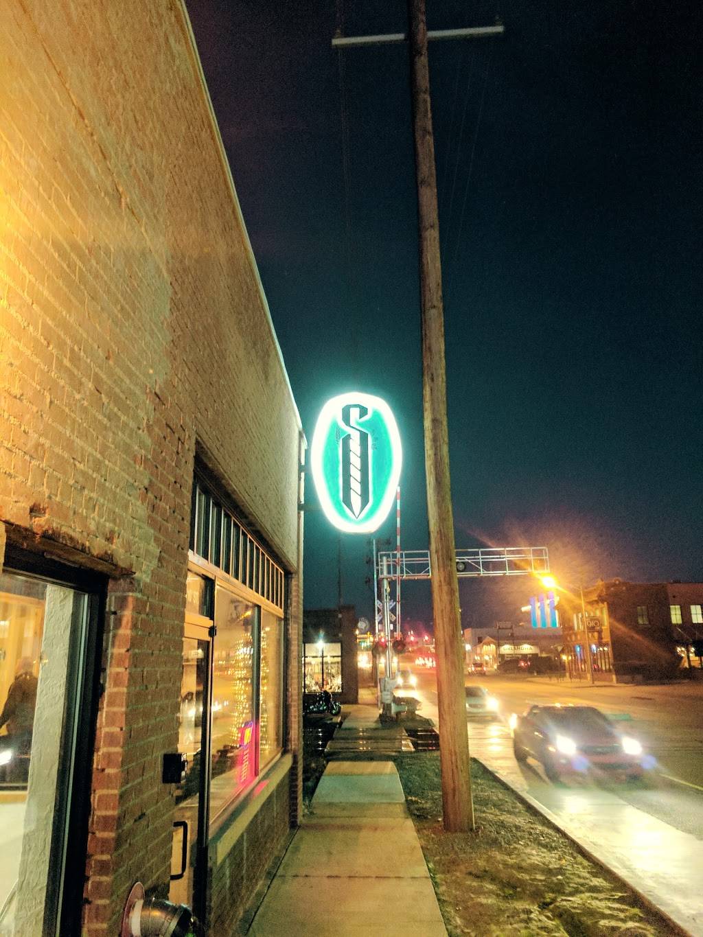 Twisted Spike Brewery and Tap Room | restaurant | 1 NW 10th St, Oklahoma City, OK 73103, USA | 4052979961 OR +1 405-297-9961